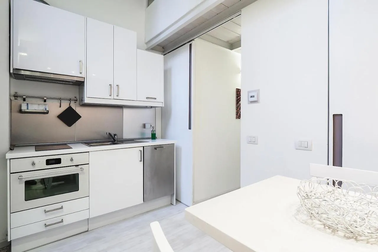 Contempora Apartments - Breno 2 Milan Italy