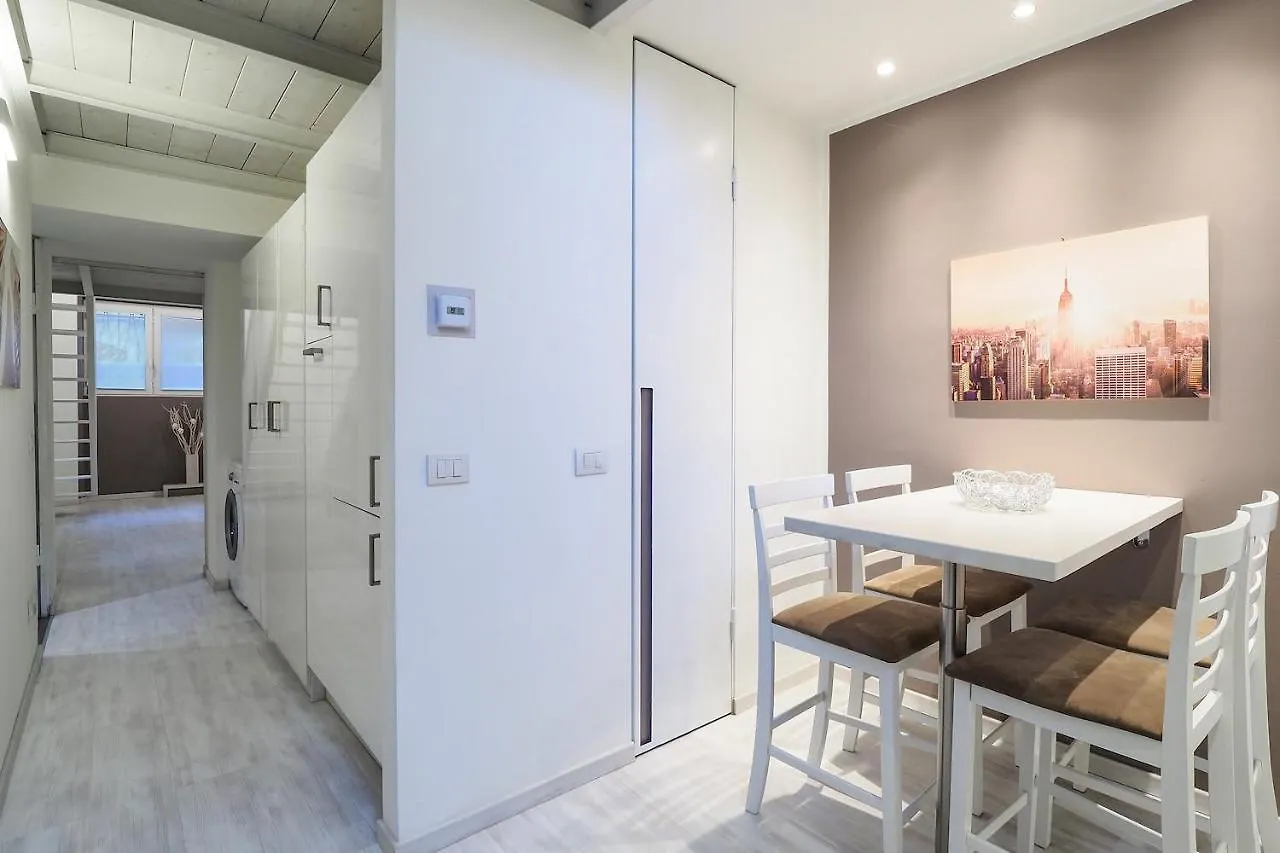 Contempora Apartments - Breno 2 Milan Italy